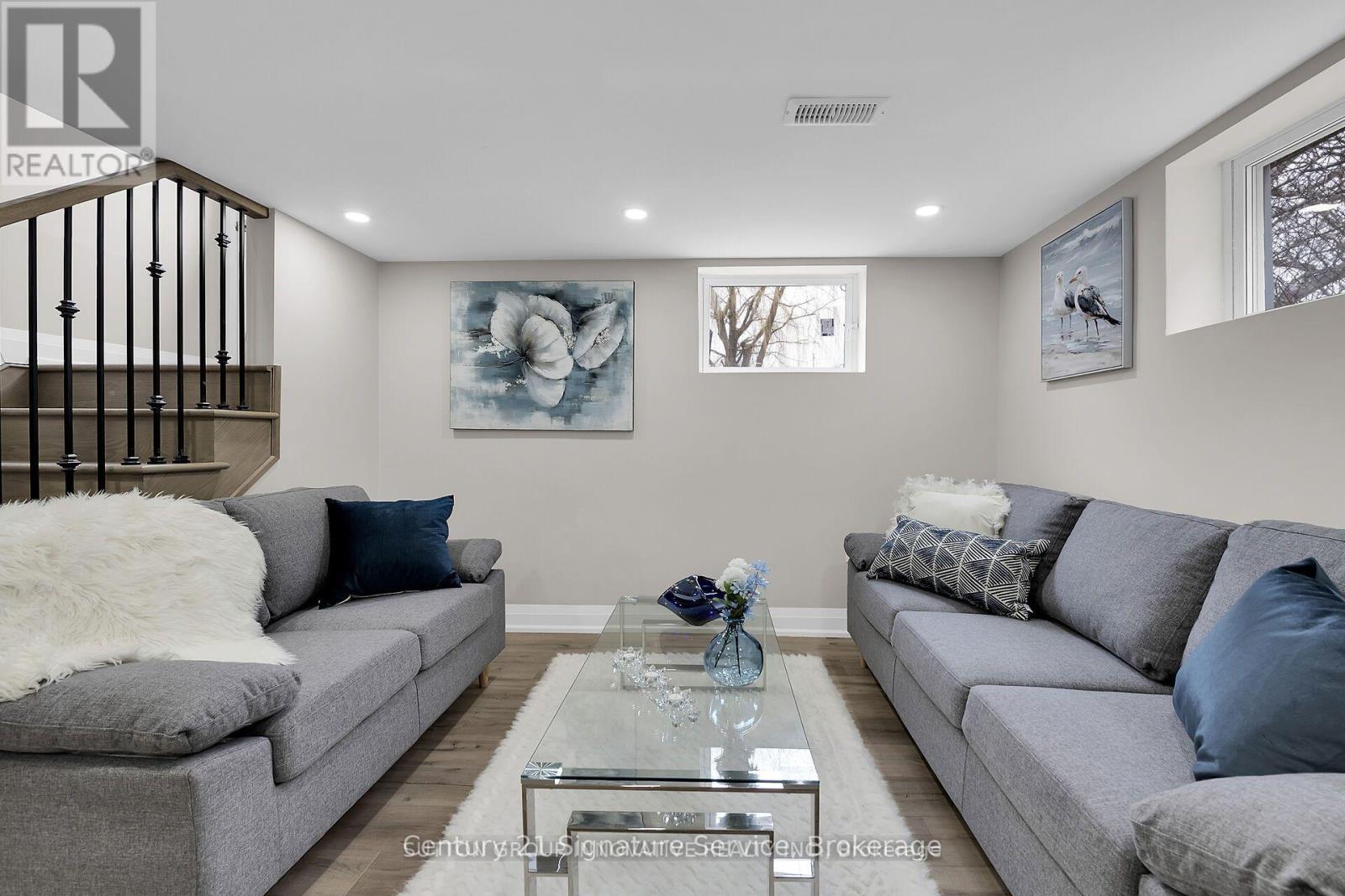 346 Pottruff Road N, Hamilton, Ontario  L8H 2M4 - Photo 8 - X12202102