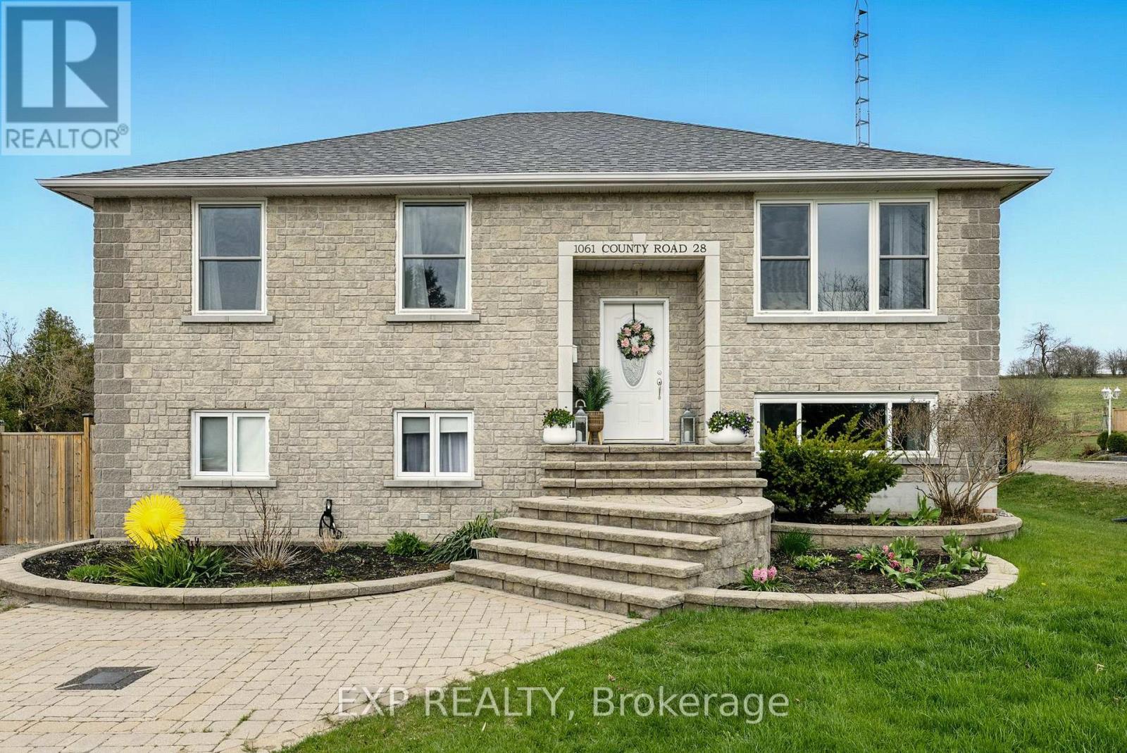 1061 County 28 Road, Otonabee-South Monaghan, Ontario  K0L 1V0 - Photo 2 - X12202119