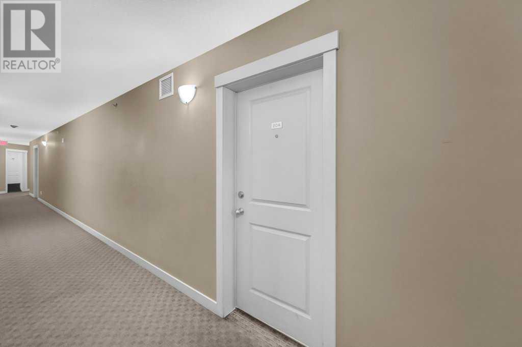 Property at 204, 5 Saddlestone Way NE image 2