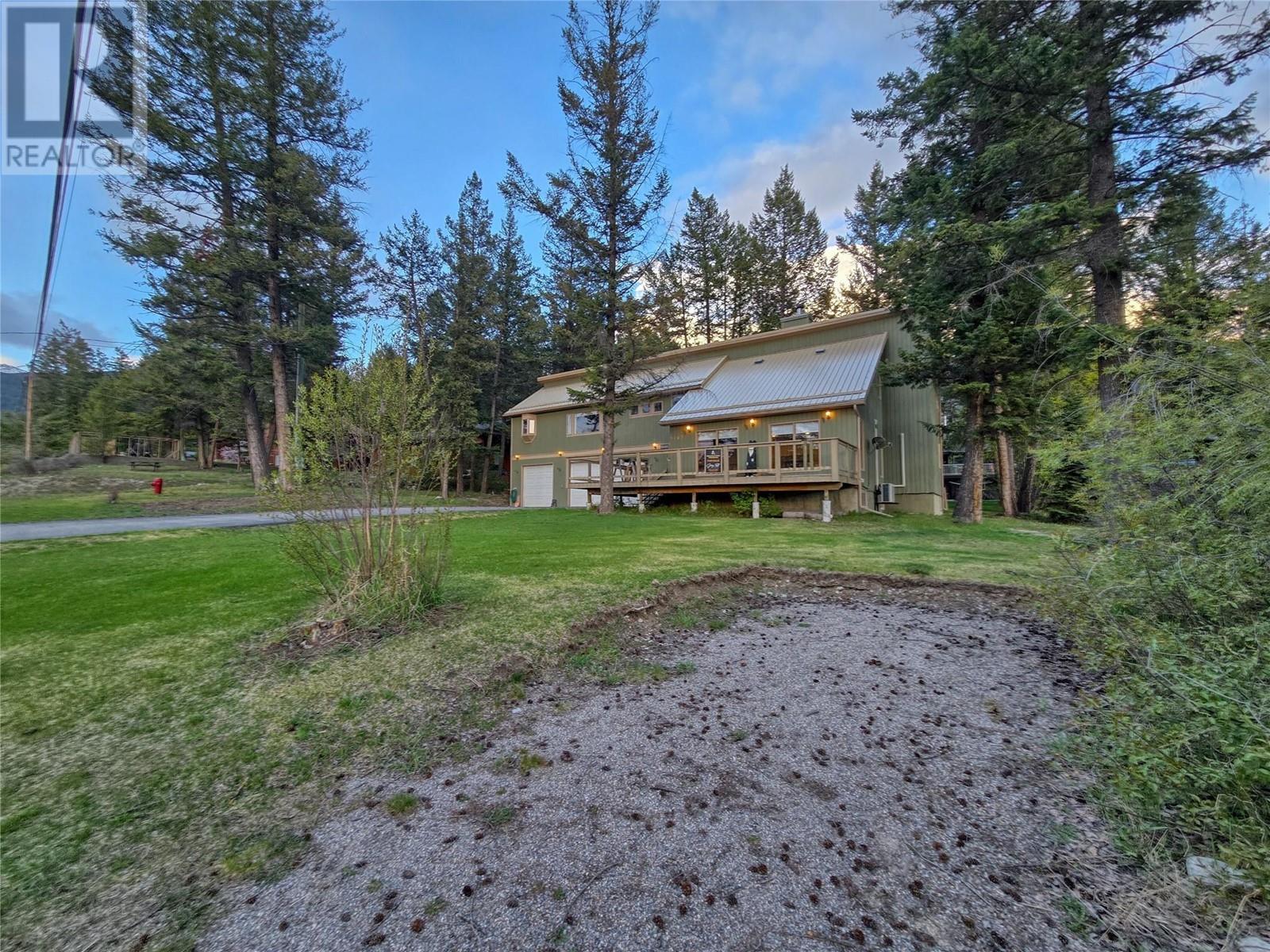 5162 Columbia River Road, Fairmont Hot Springs, British Columbia  V0B 1L1 - Photo 2 - 10351016