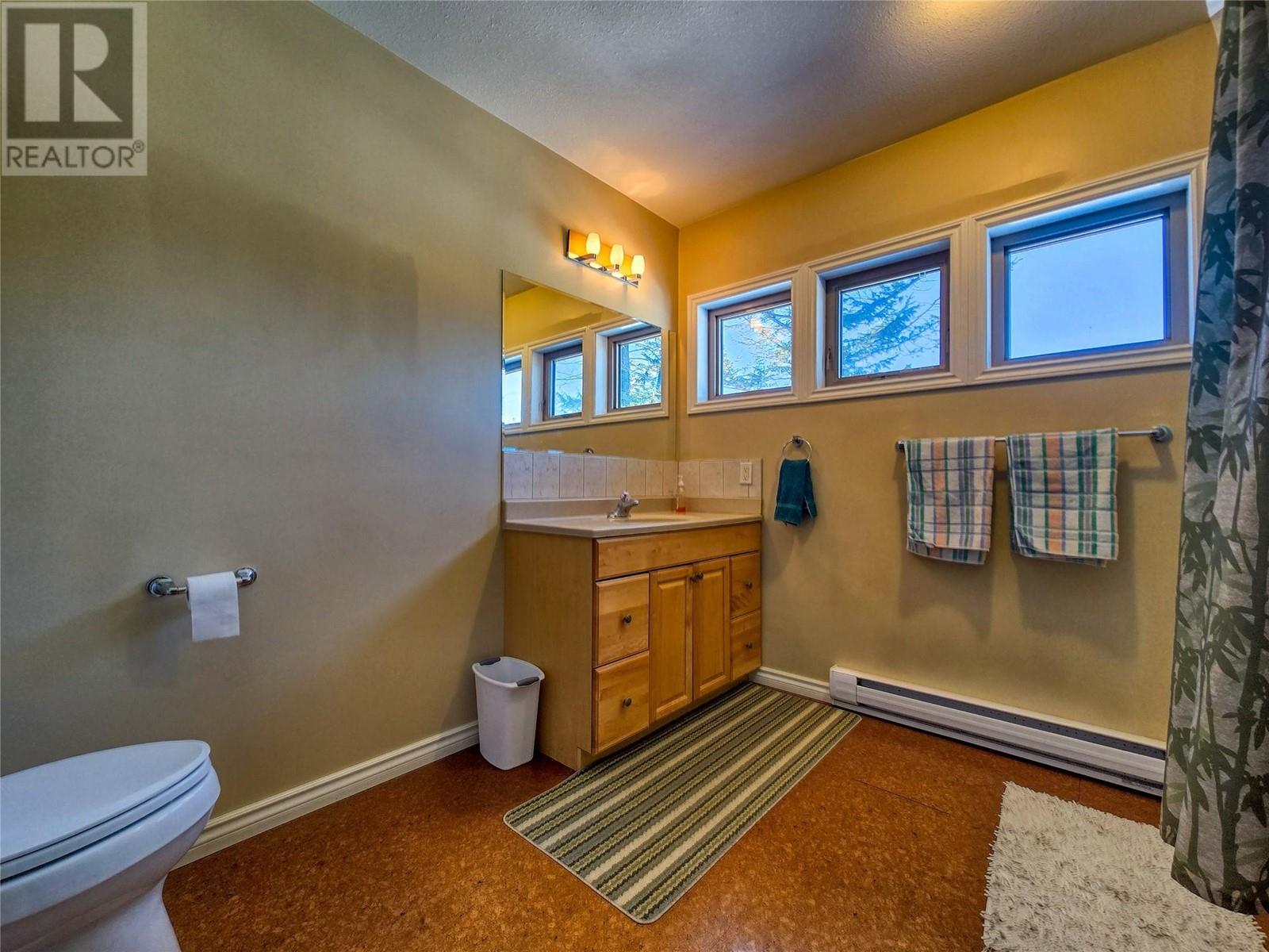 5162 Columbia River Road, Fairmont Hot Springs, British Columbia  V0B 1L1 - Photo 49 - 10351016