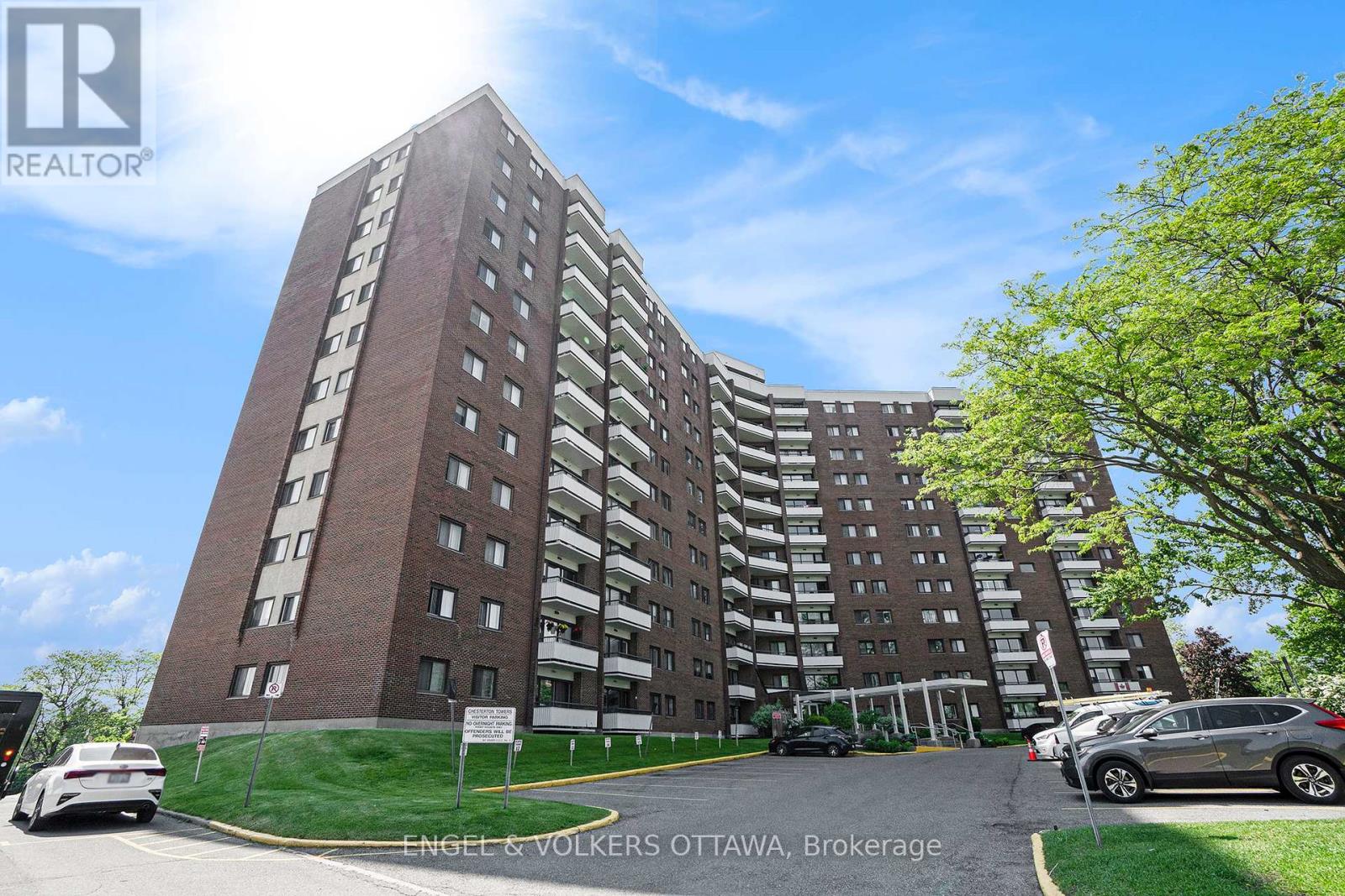 817 - 20 CHESTERTON DRIVE, Ottawa, Ontario