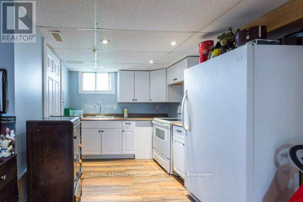 16 Dead Creek Road, Quinte West, Ontario  K0K 1L0 - Photo 22 - X12126412