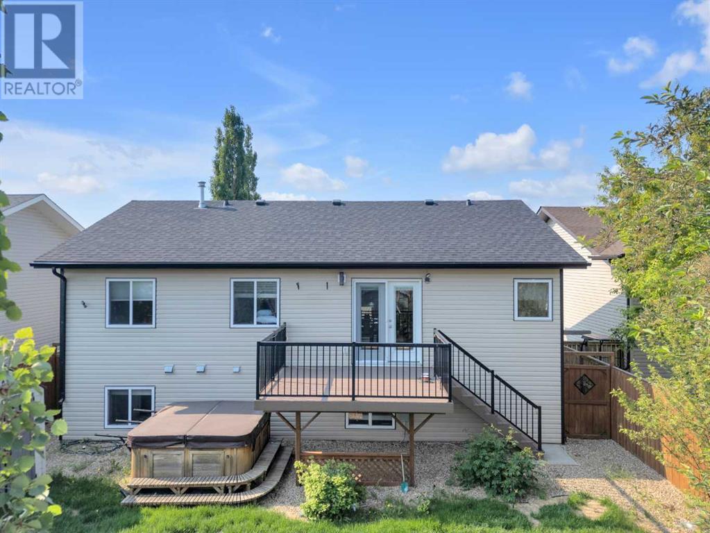34 Eastpointe Drive, Blackfalds, Alberta  T4M 0G6 - Photo 2 - A2225107