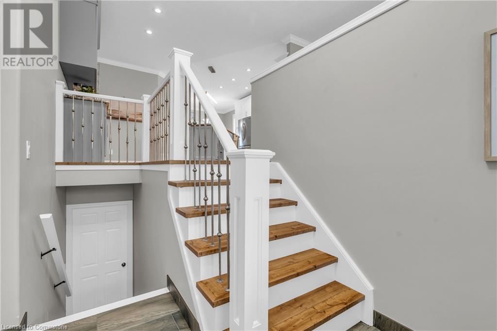 Property at 33 LONG Lane image 4
