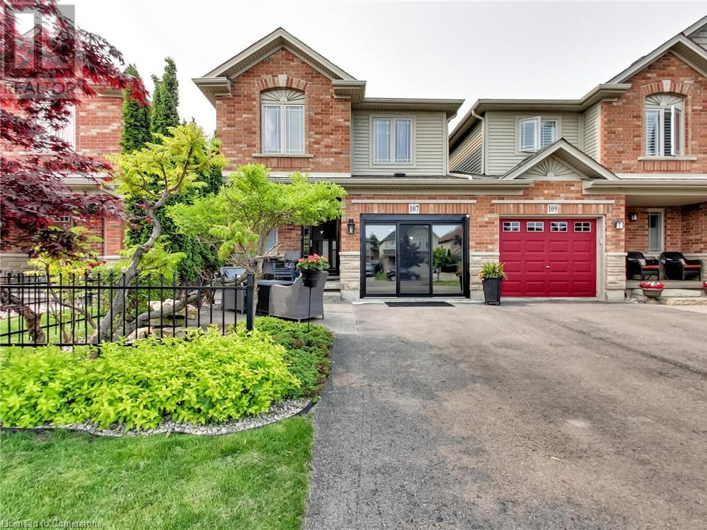 Property at 107 SUMNER Crescent image 1