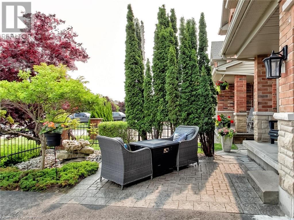 Property at 107 SUMNER Crescent image 3