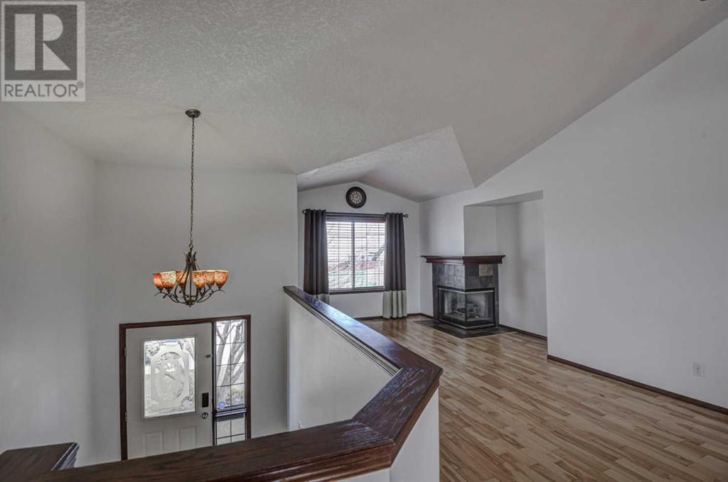 Property at 101 Shawbrooke Green SW image 3