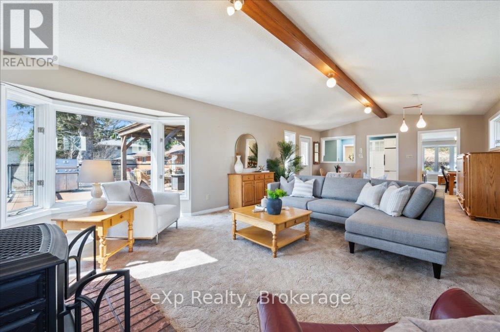 28 ELMHURST CRESCENT, Guelph, Ontario