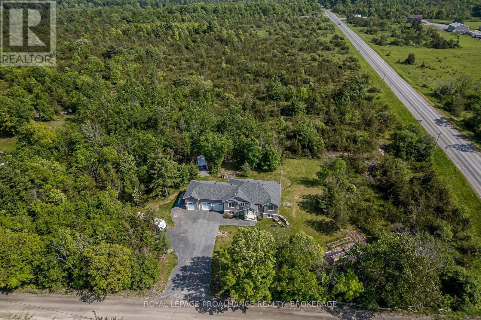 12 PETWORTH ROAD, stone mills (stone mills), Ontario