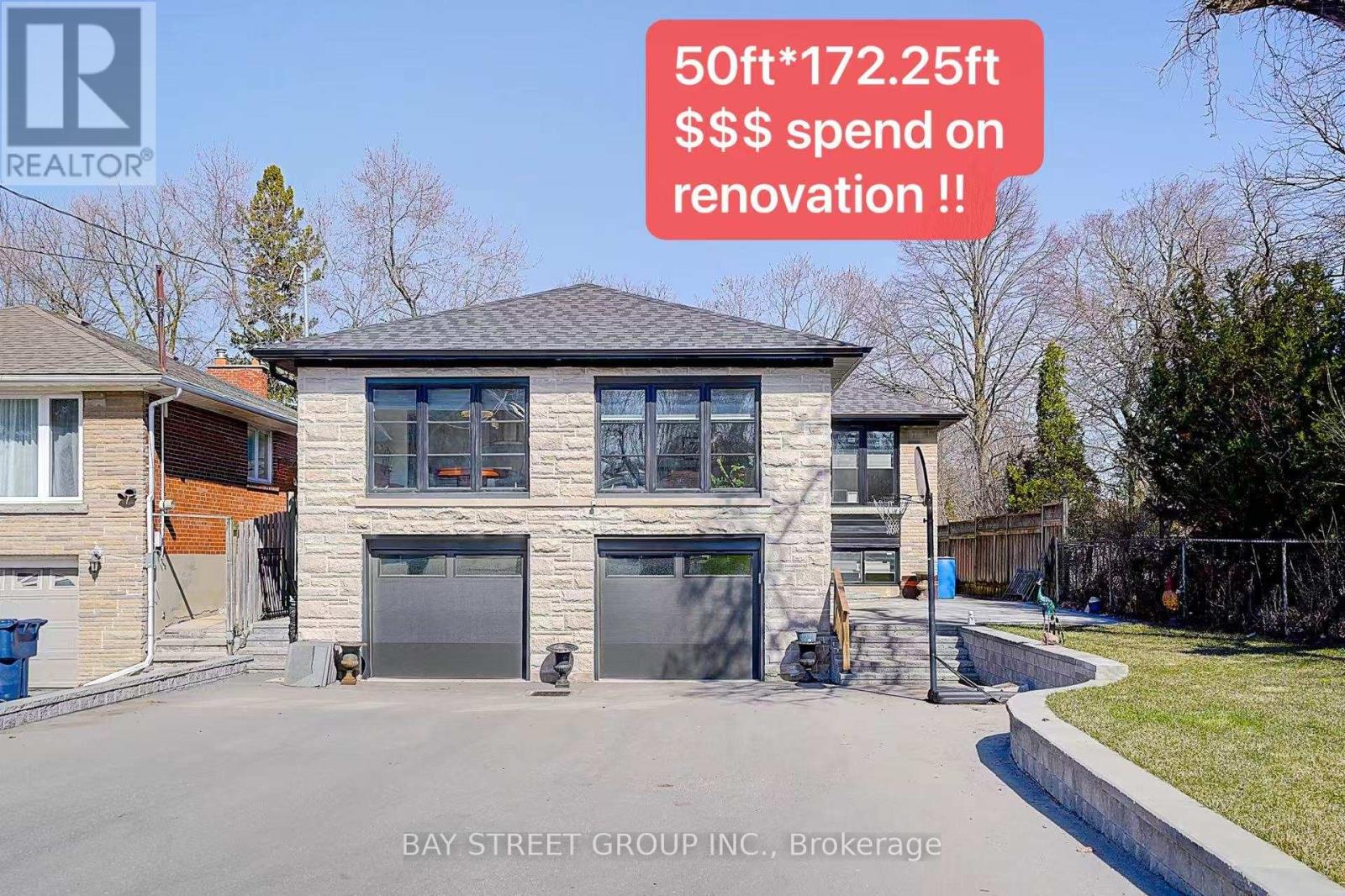 7 CASWELL DRIVE, Toronto, Ontario