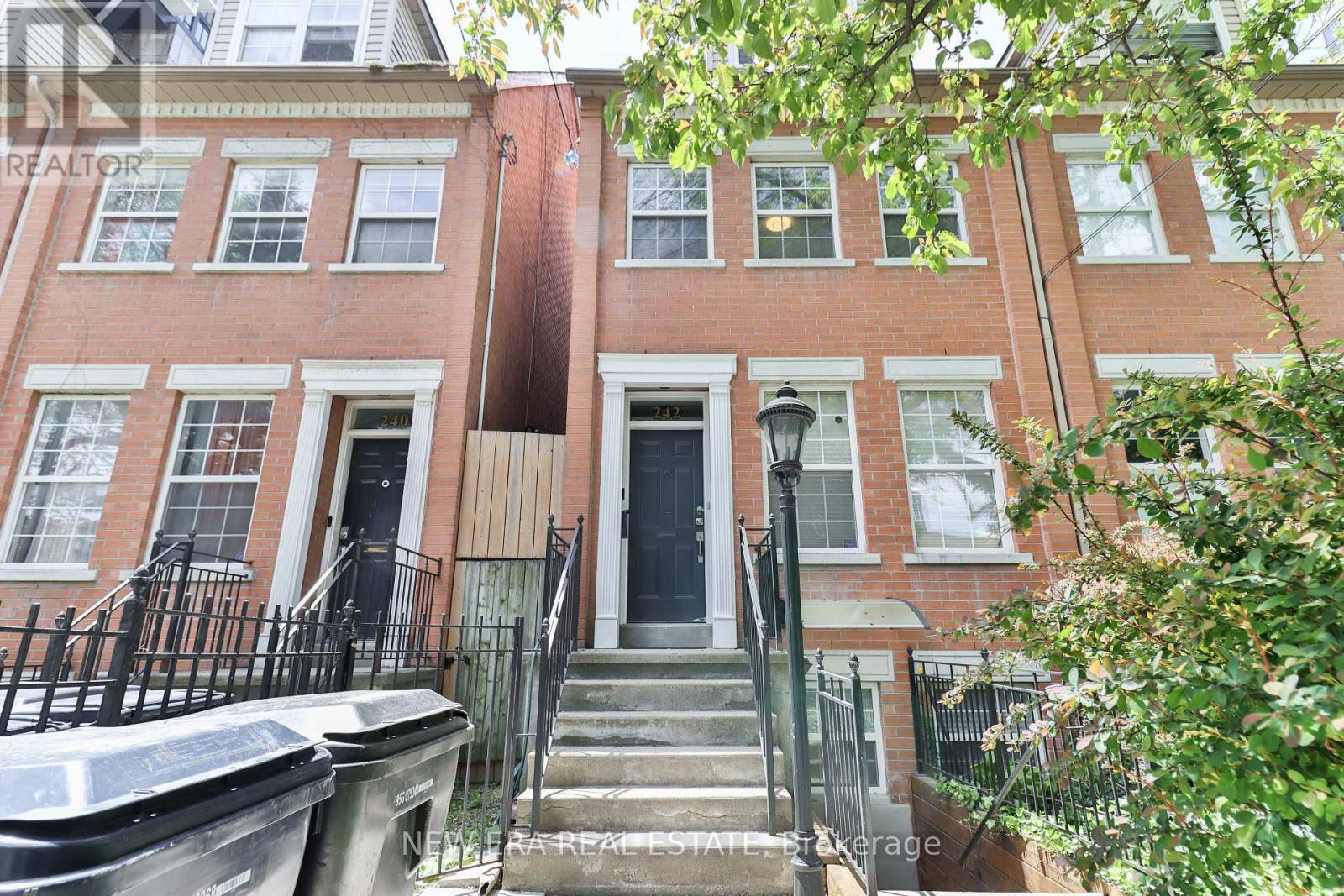 242 GEORGE STREET, Toronto, Ontario