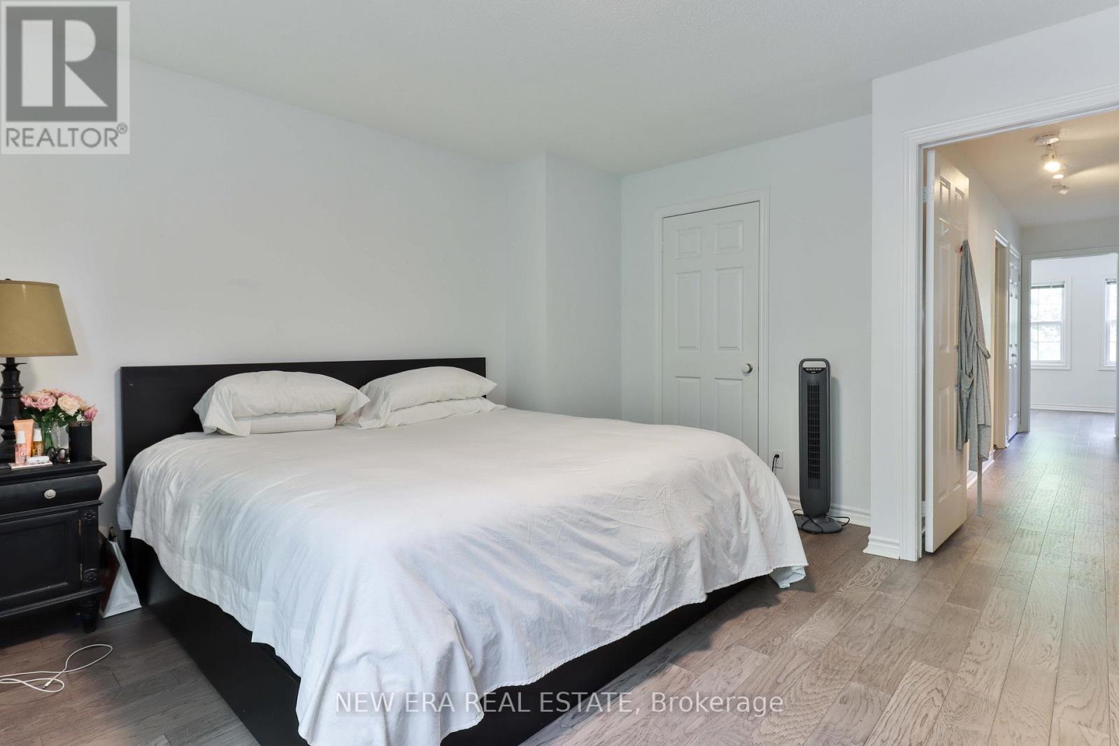 242 George Street, Toronto, Ontario  M5A 2N1 - Photo 23 - C12202181