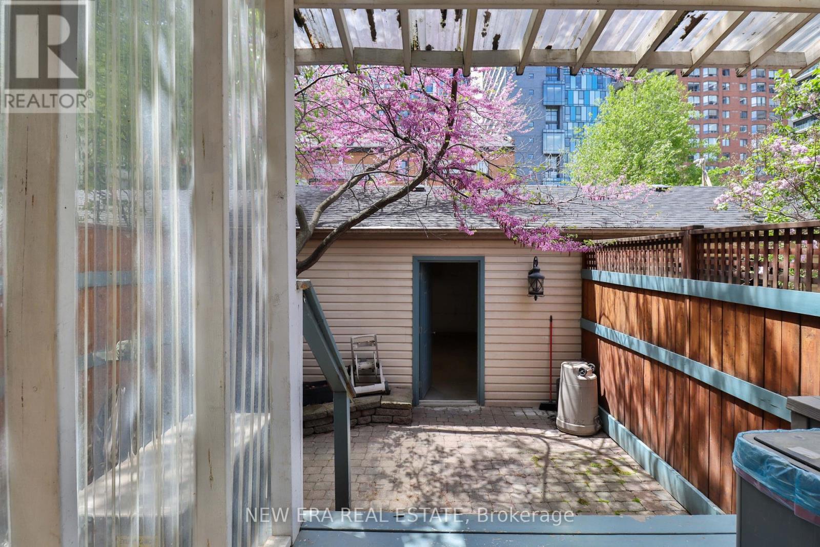 242 George Street, Toronto, Ontario  M5A 2N1 - Photo 24 - C12202181