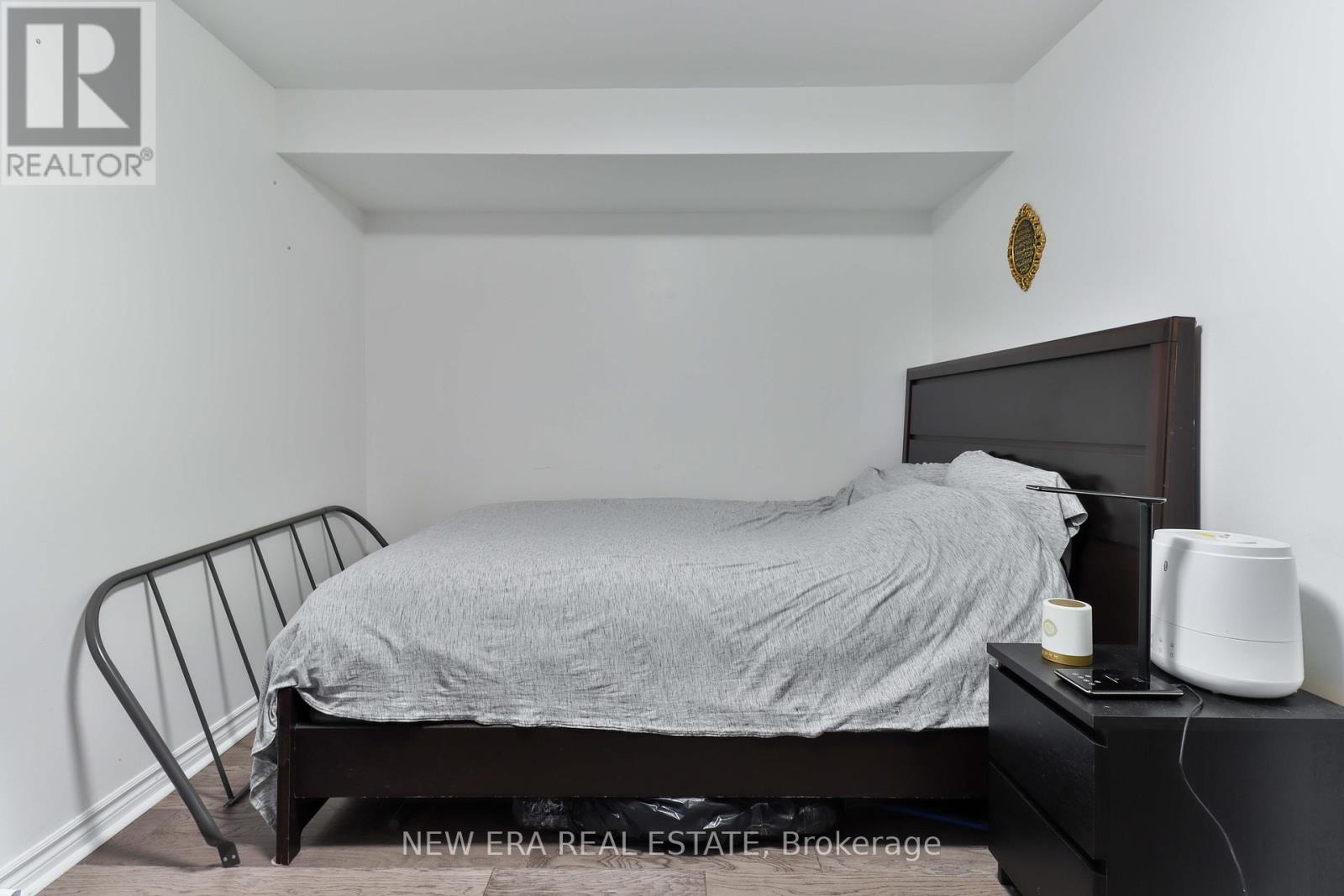 242 George Street, Toronto, Ontario  M5A 2N1 - Photo 29 - C12202181