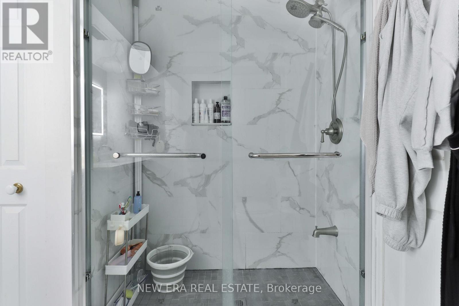 242 George Street, Toronto, Ontario  M5A 2N1 - Photo 32 - C12202181