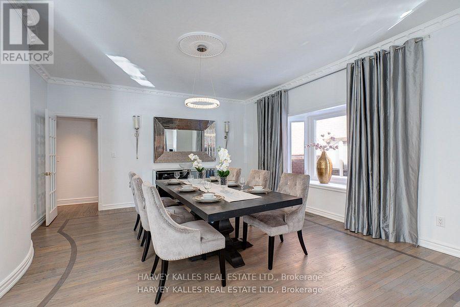 42 Grangemill Crescent, Toronto, Ontario  M3B 2J2 - Photo 11 - C12202217