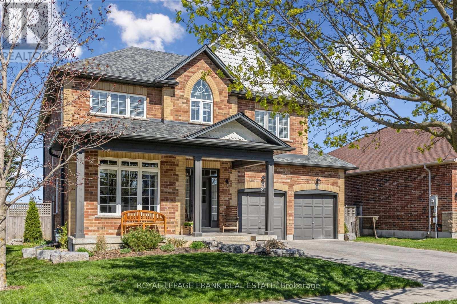 21 BROWNSCOMBE CRESCENT, Uxbridge, Ontario