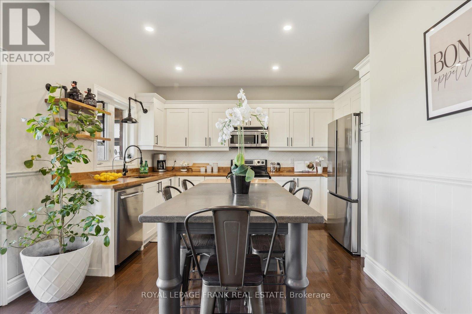 21 Brownscombe Crescent, Uxbridge, Ontario  L9P 1Y1 - Photo 8 - N12202282