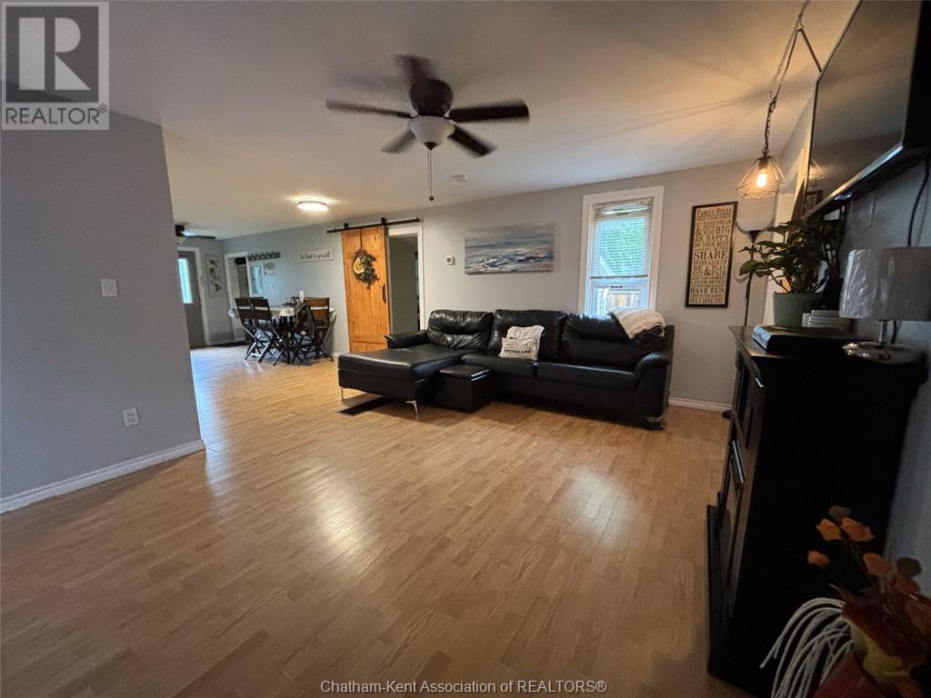 4361 Fifth Street, Petrolia, Ontario  N0N 1R0 - Photo 6 - 25013557
