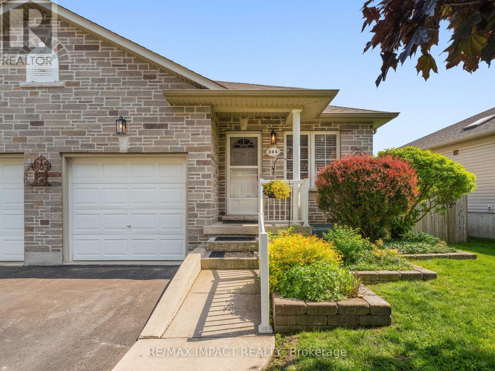 244 RUTTAN TERRACE, Cobourg, Ontario