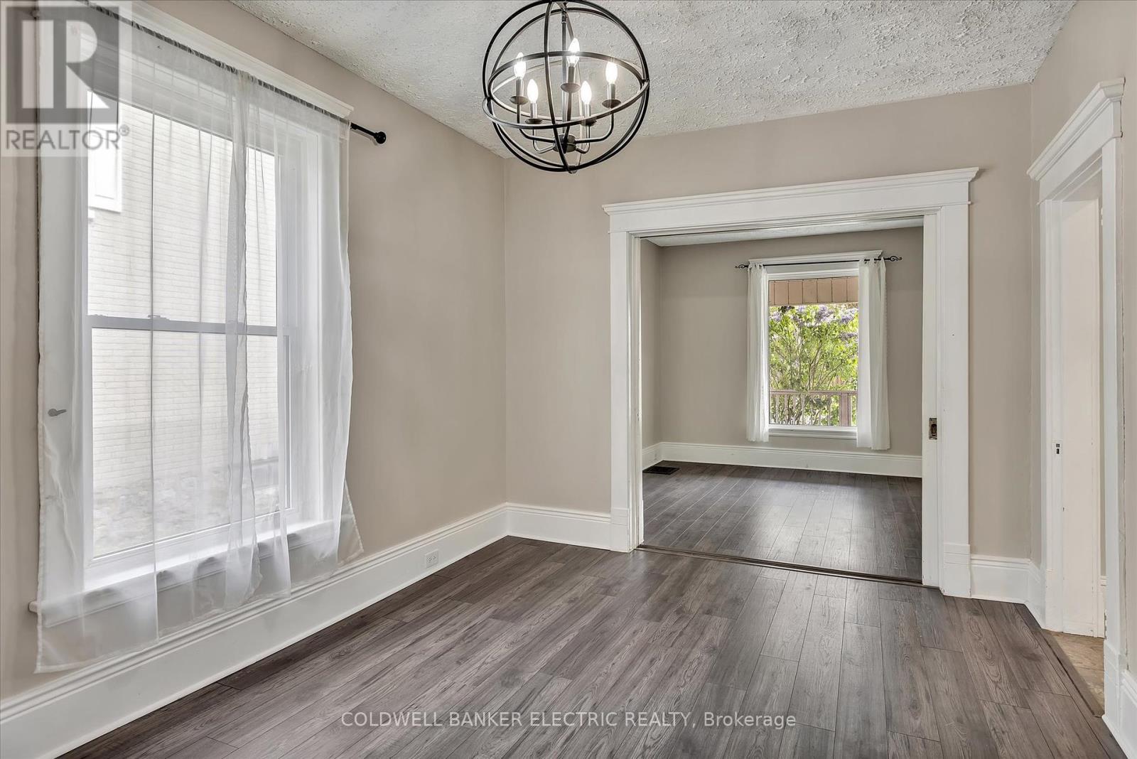 202 Braidwood Avenue, Peterborough South, Ontario  K9J 1V1 - Photo 12 - X12202357