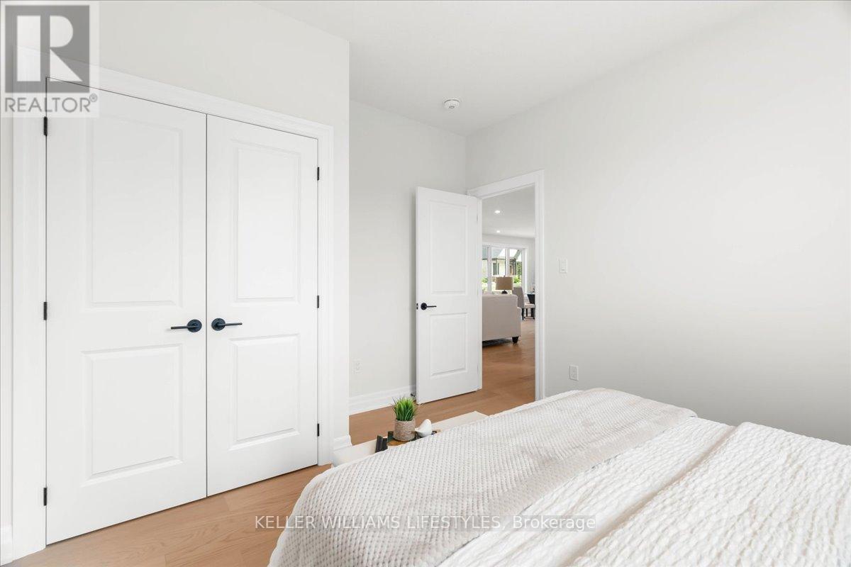 39 East Glen Drive, Lambton Shores, Ontario  N0M 1B0 - Photo 31 - X12202253