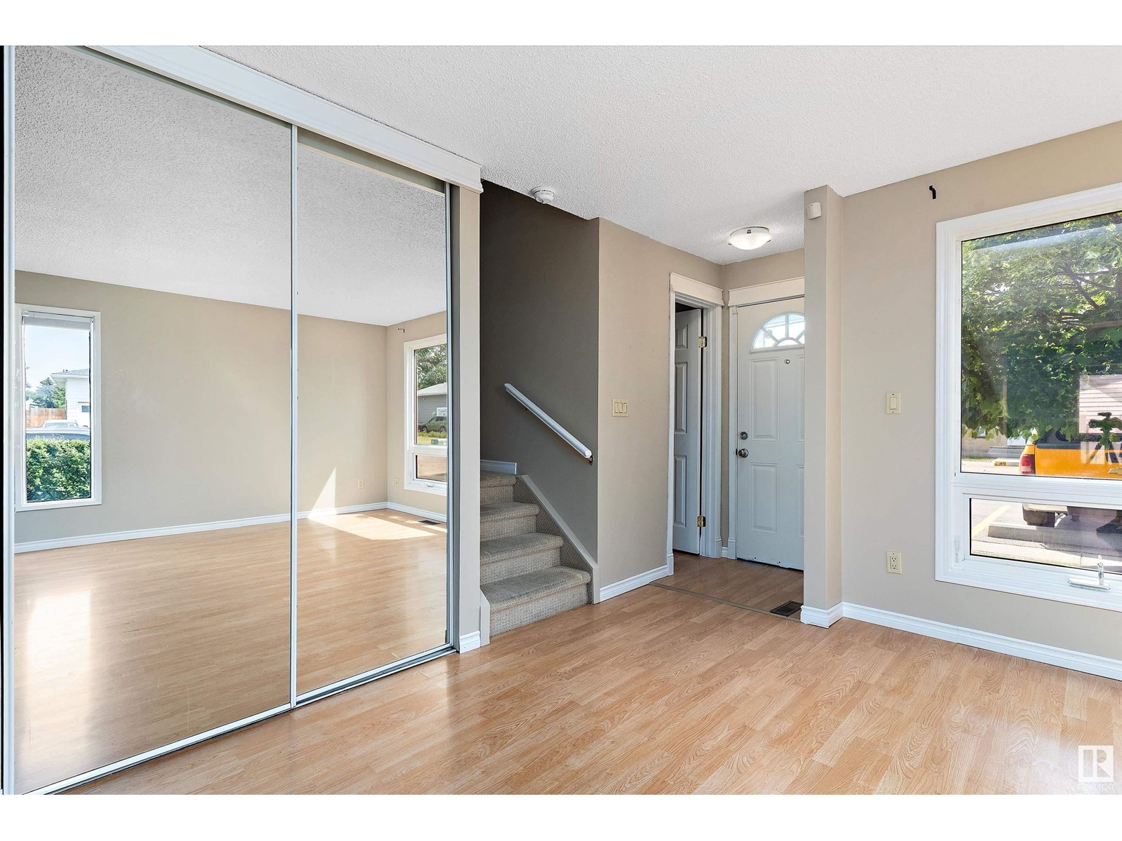 14795 25 St Nw, Edmonton, Alberta  T5Y 2E8 - Photo 9 - E4440852