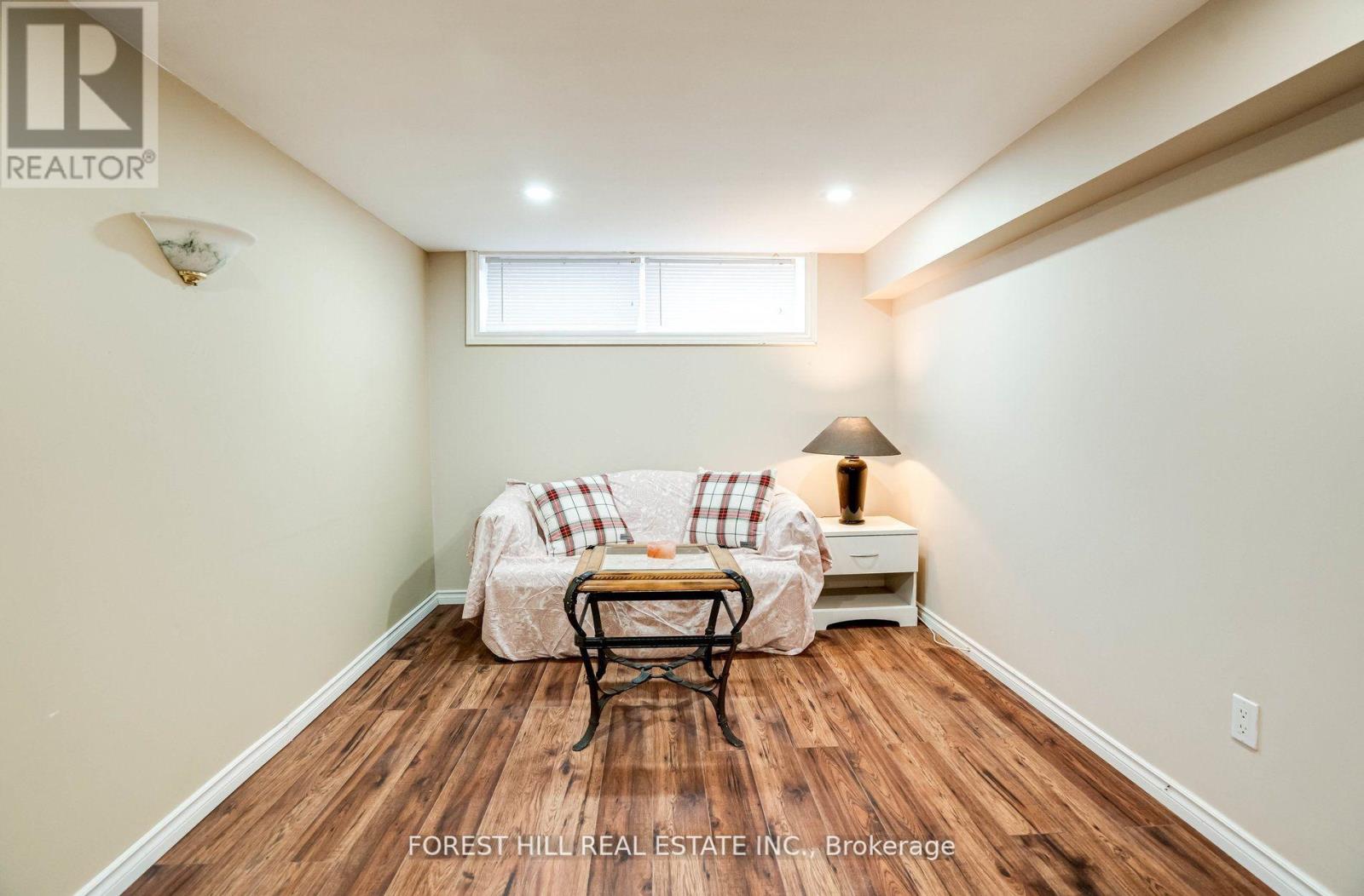 1 Willis Drive, Aurora, Ontario  L4G 2J8 - Photo 18 - N12202150