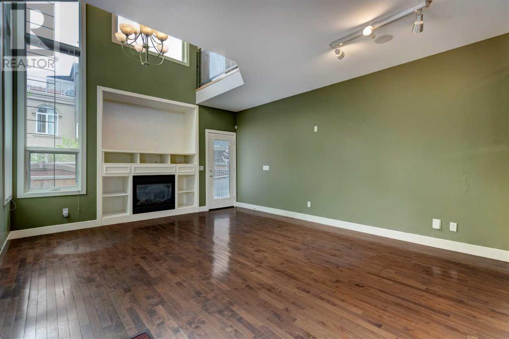 Property at 1812 14A Street SW image 3