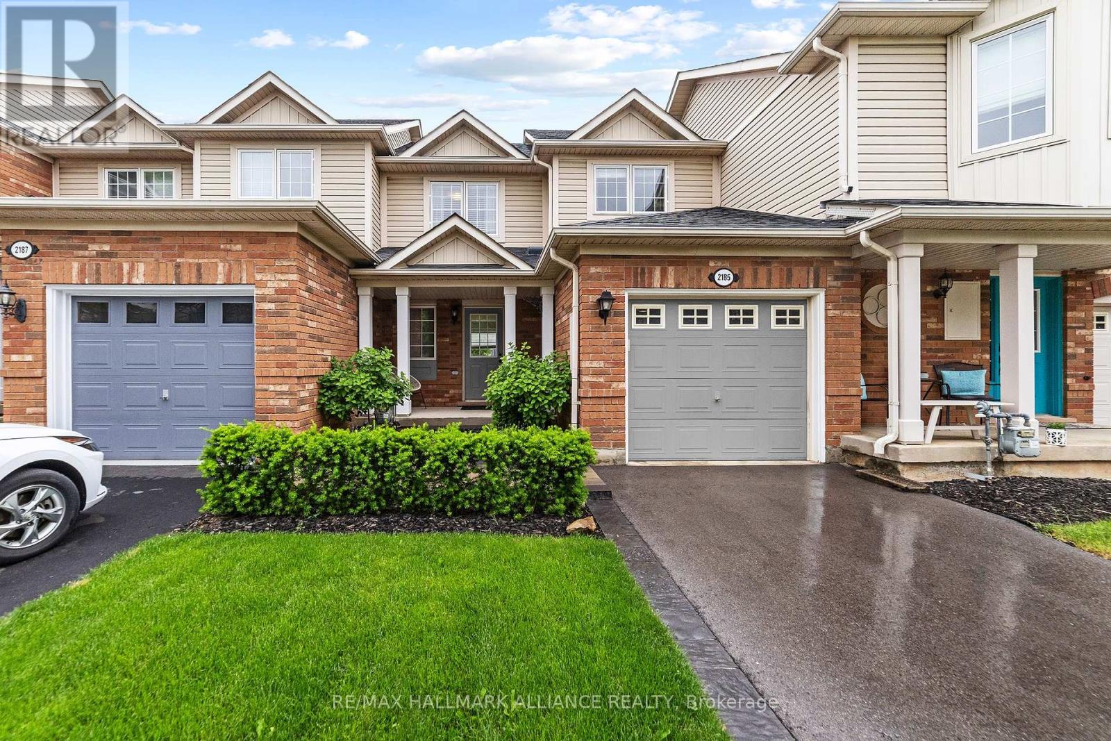 2185 BARONWOOD DRIVE, Oakville, Ontario