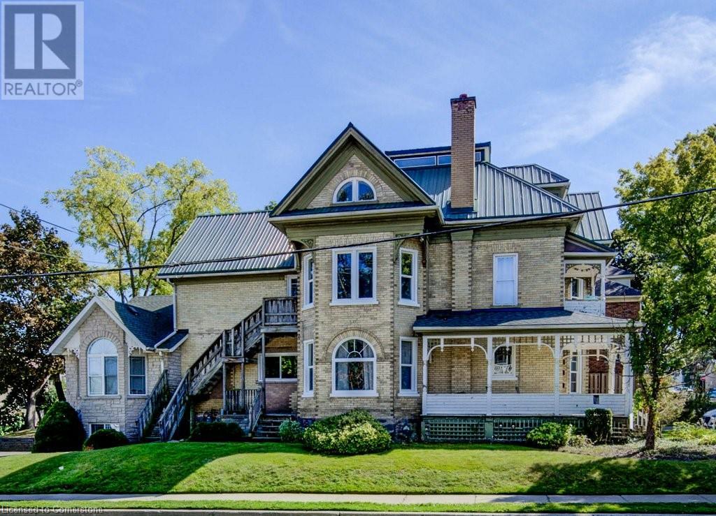 62 Dorset Street, Waterloo, Ontario  N2L 3L8 - Photo 2 - 40738348