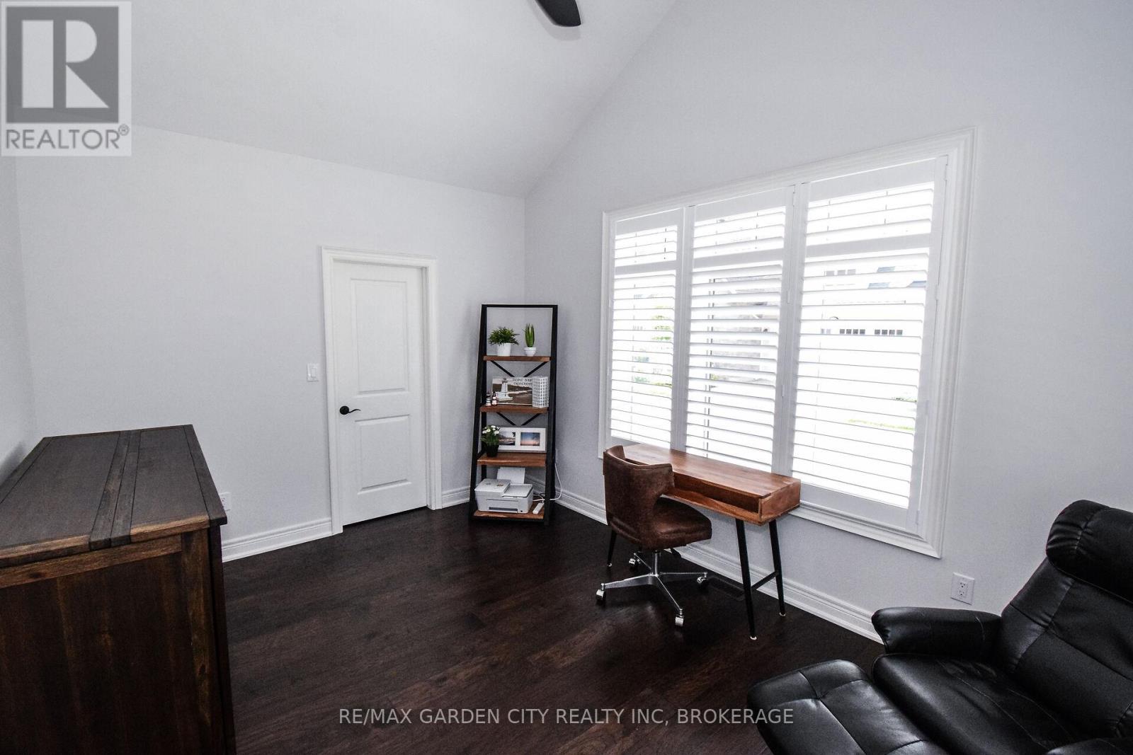 2 Sassafras Row, Fort Erie, Ontario  L0S 1N0 - Photo 23 - X12202275