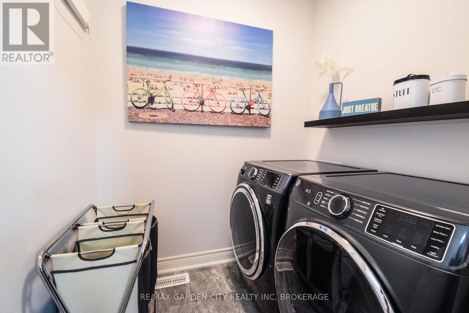 2 Sassafras Row, Fort Erie, Ontario  L0S 1N0 - Photo 28 - X12202275