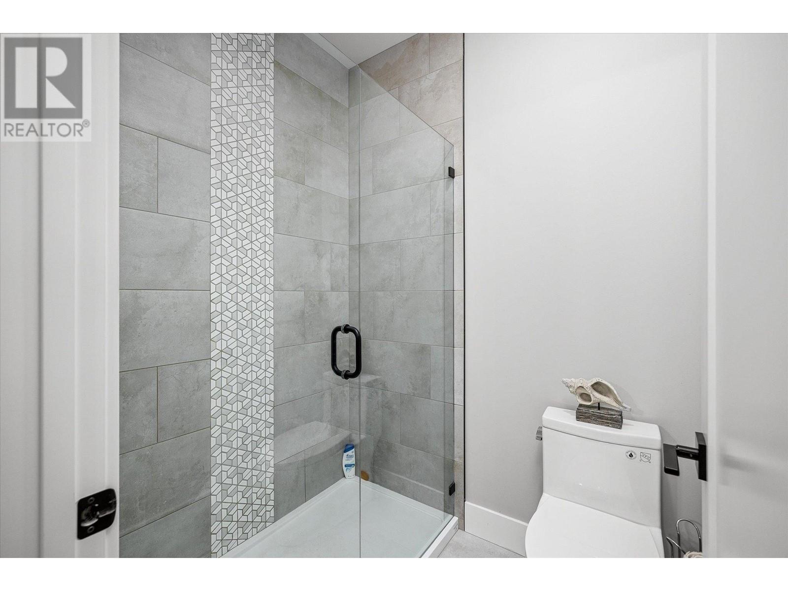 Property at 2492 Tallus Heights Lane image 5