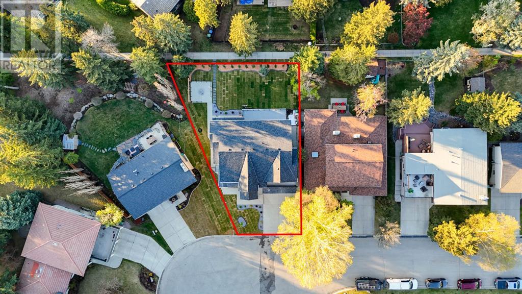 Property at 12 Vardana Place NW image 4