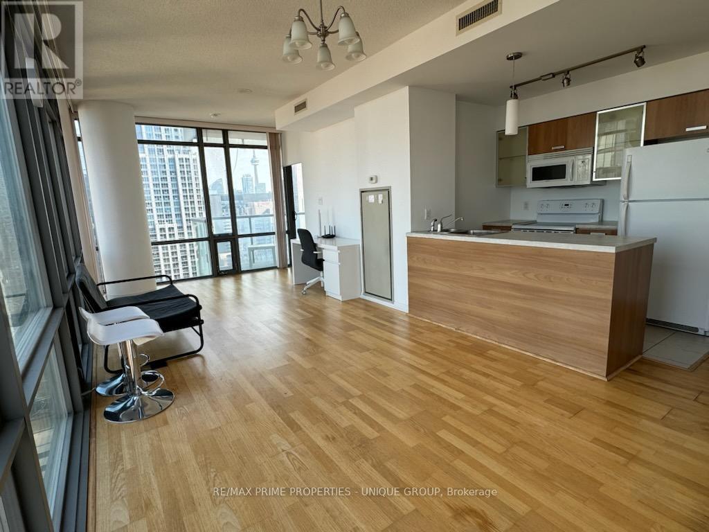 3007 - 38 Grenville Street, Toronto, Ontario  M4Y 1A5 - Photo 5 - C12188515