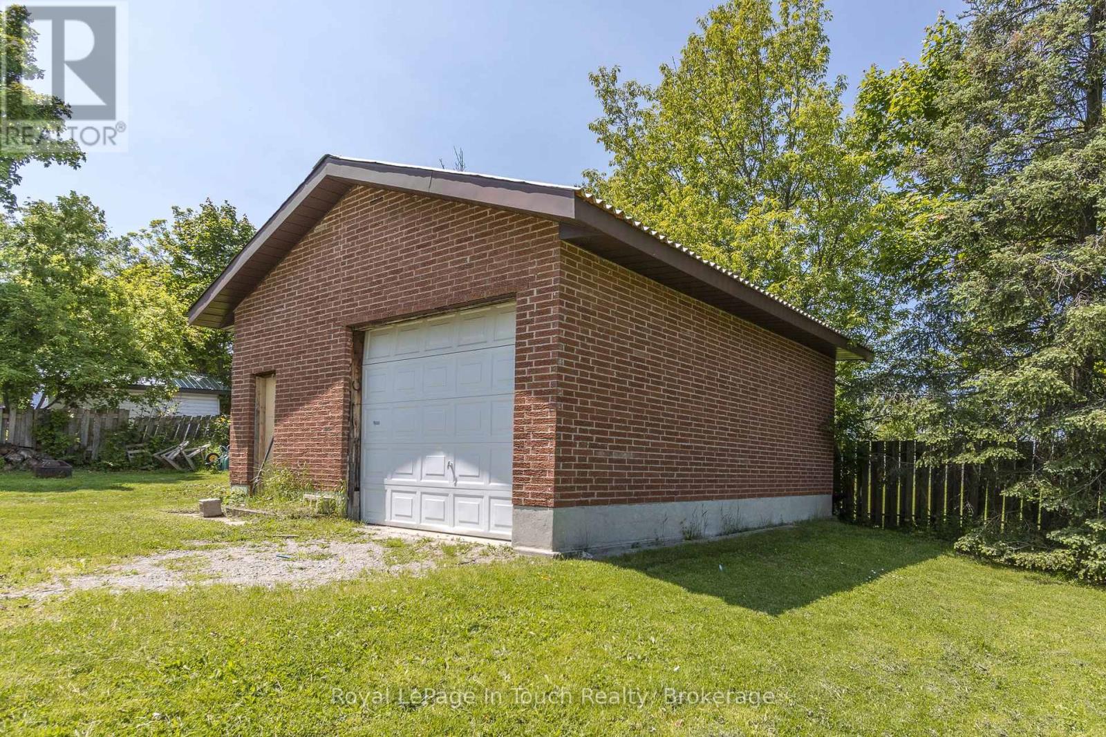 242 Barnett Avenue, Midland, Ontario  L4R 1N1 - Photo 2 - S12202254