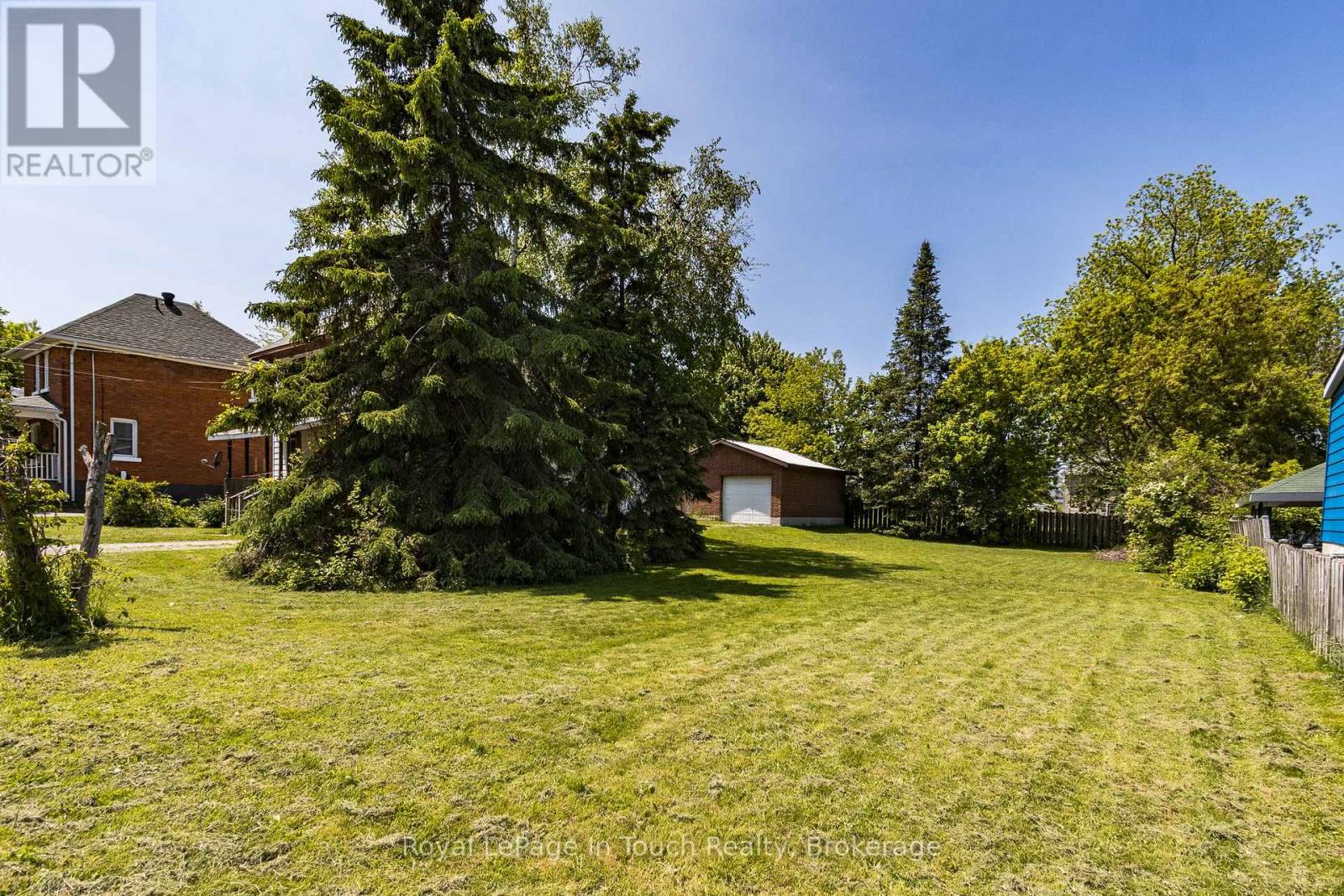 242 Barnett Avenue, Midland, Ontario  L4R 1N1 - Photo 3 - S12202254