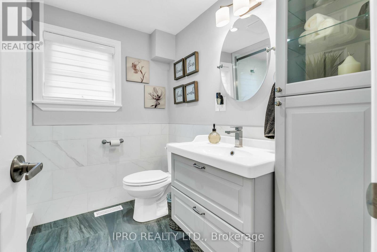 117 Alicewood Court, Toronto, Ontario  M9V 3Y1 - Photo 23 - W12202138