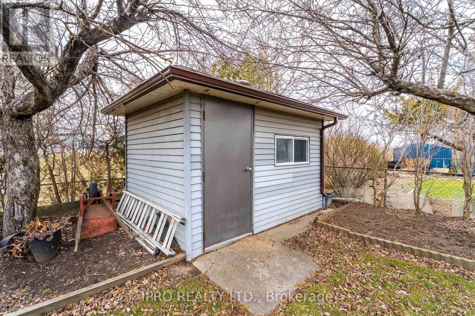 117 Alicewood Court, Toronto, Ontario  M9V 3Y1 - Photo 37 - W12202138