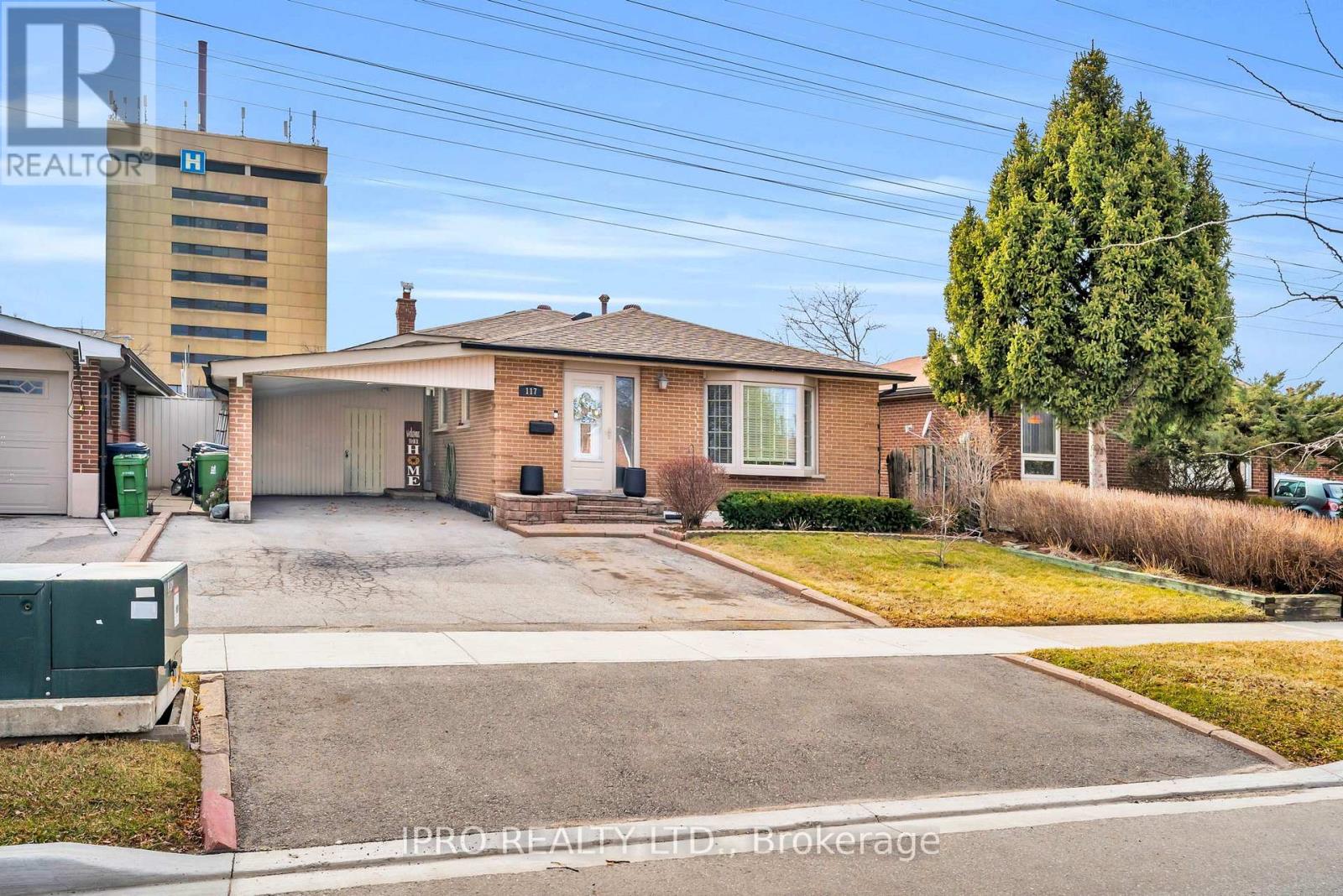 117 Alicewood Court, Toronto, Ontario  M9V 3Y1 - Photo 39 - W12202138