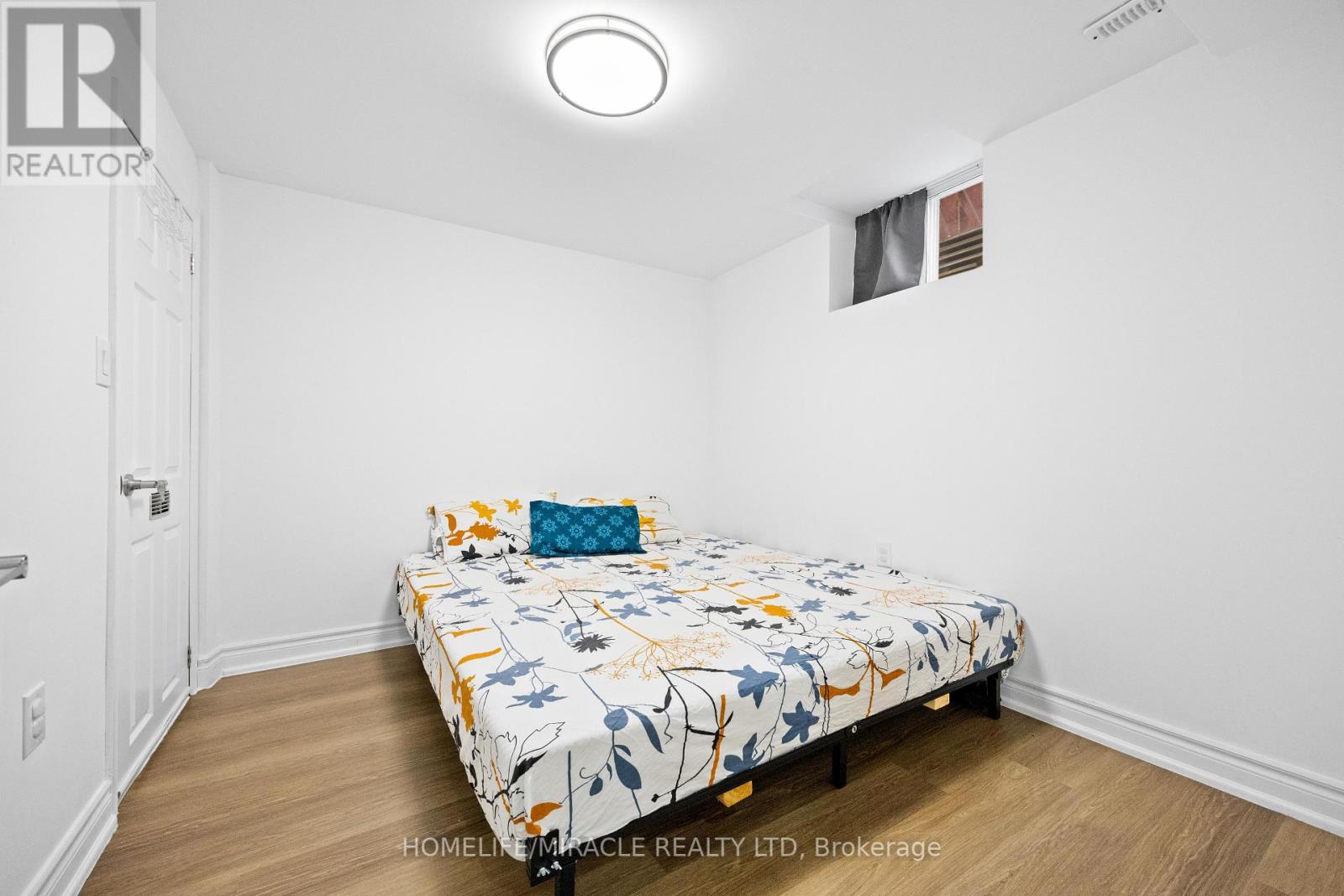 21 Folkstone Crescent, Brampton, Ontario  L6T 3M4 - Photo 43 - W12202151