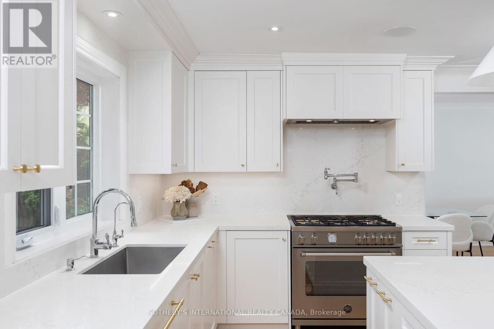 1162 Fair Birch Drive, Mississauga (Lorne Park), Ontario  L5H 1M6 - Photo 10 - W12202155