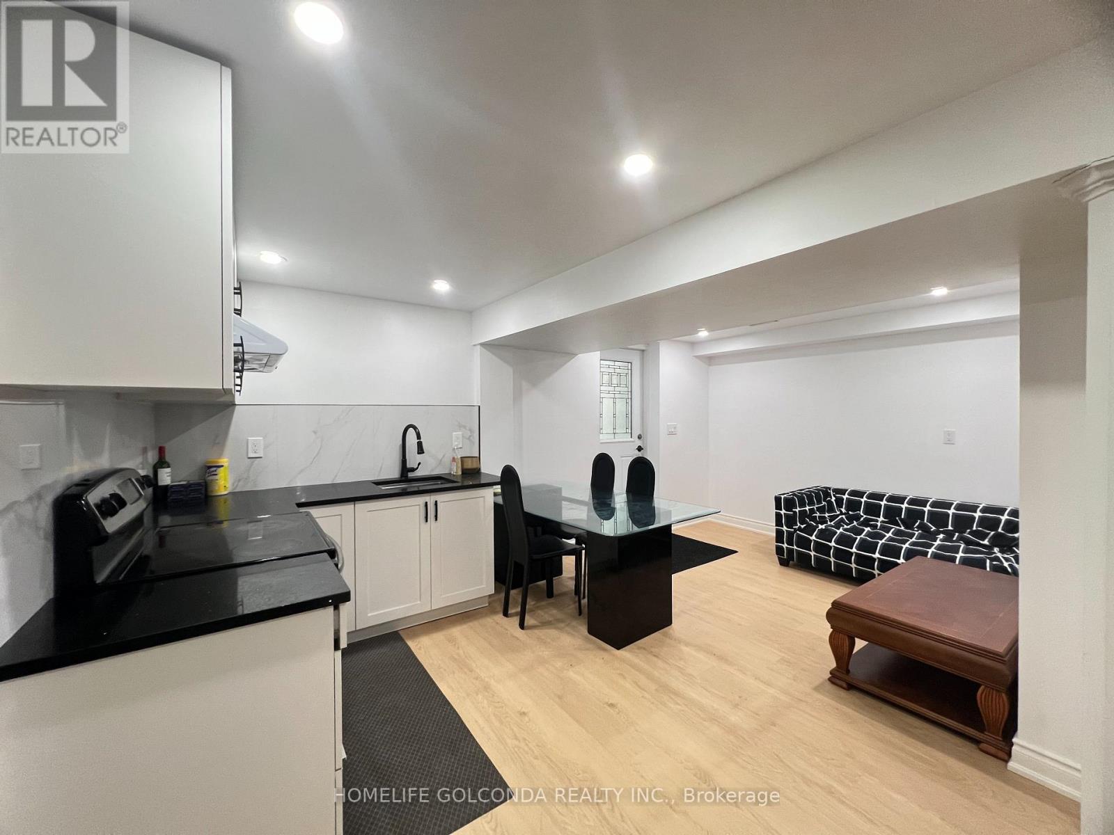 Basement - 5404 Heritage Hills Boulevard, Mississauga, Ontario  L5R 2J4 - Photo 2 - W12202189