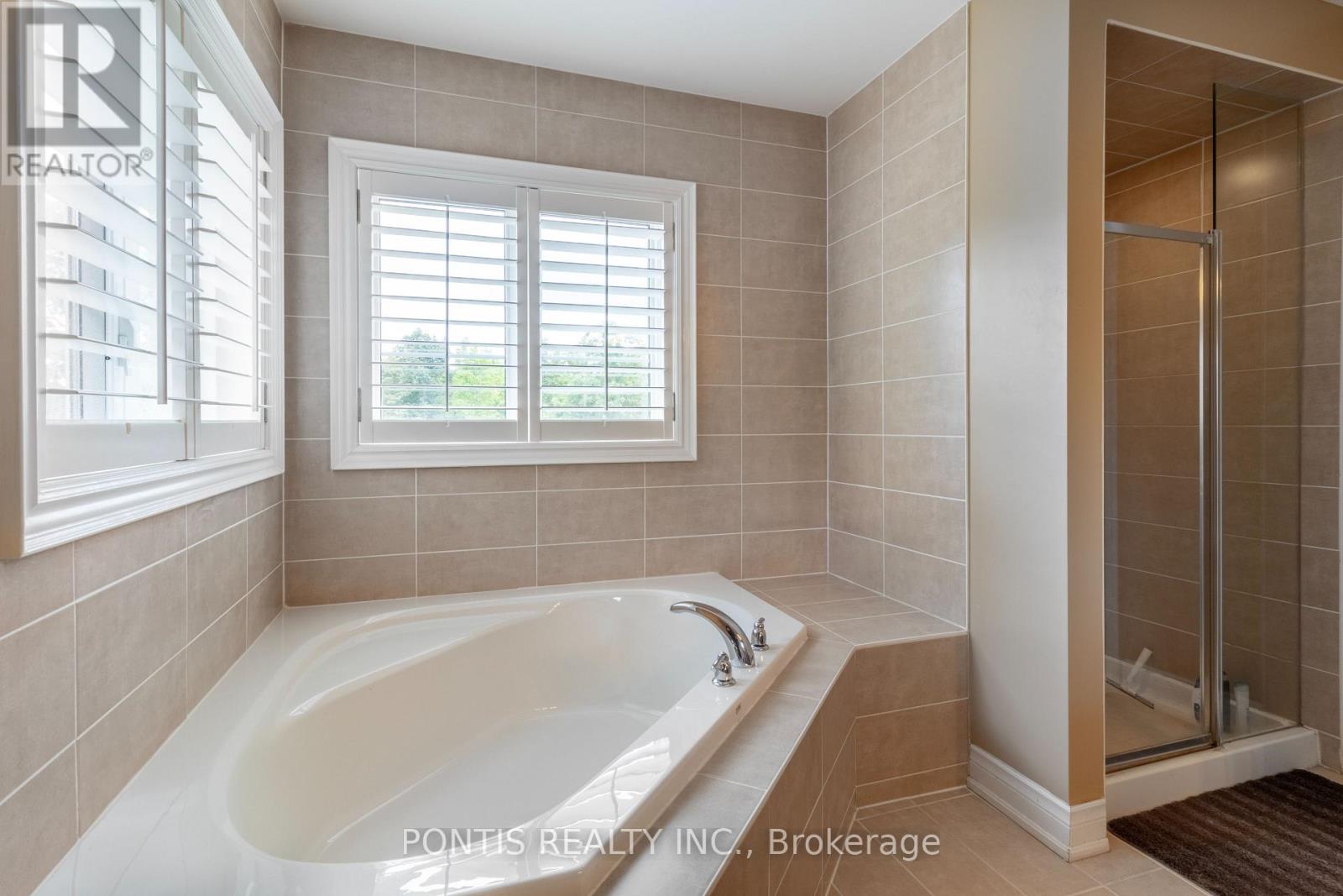 22 Lockport Crescent, Brampton, Ontario  L6P 3X9 - Photo 21 - W12202190