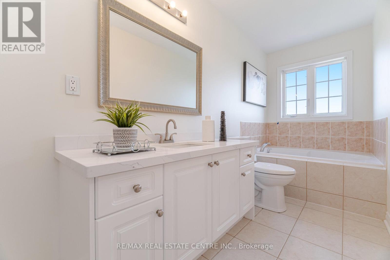 335 Hobbs Crescent, Milton, Ontario  L9T 0J3 - Photo 21 - W12202198