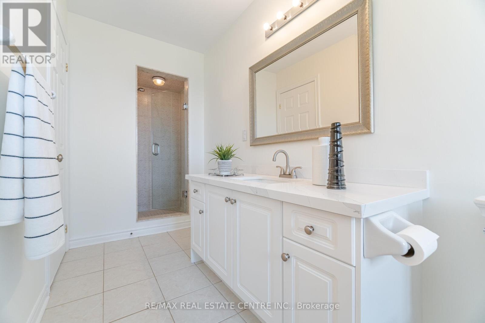335 Hobbs Crescent, Milton, Ontario  L9T 0J3 - Photo 22 - W12202198