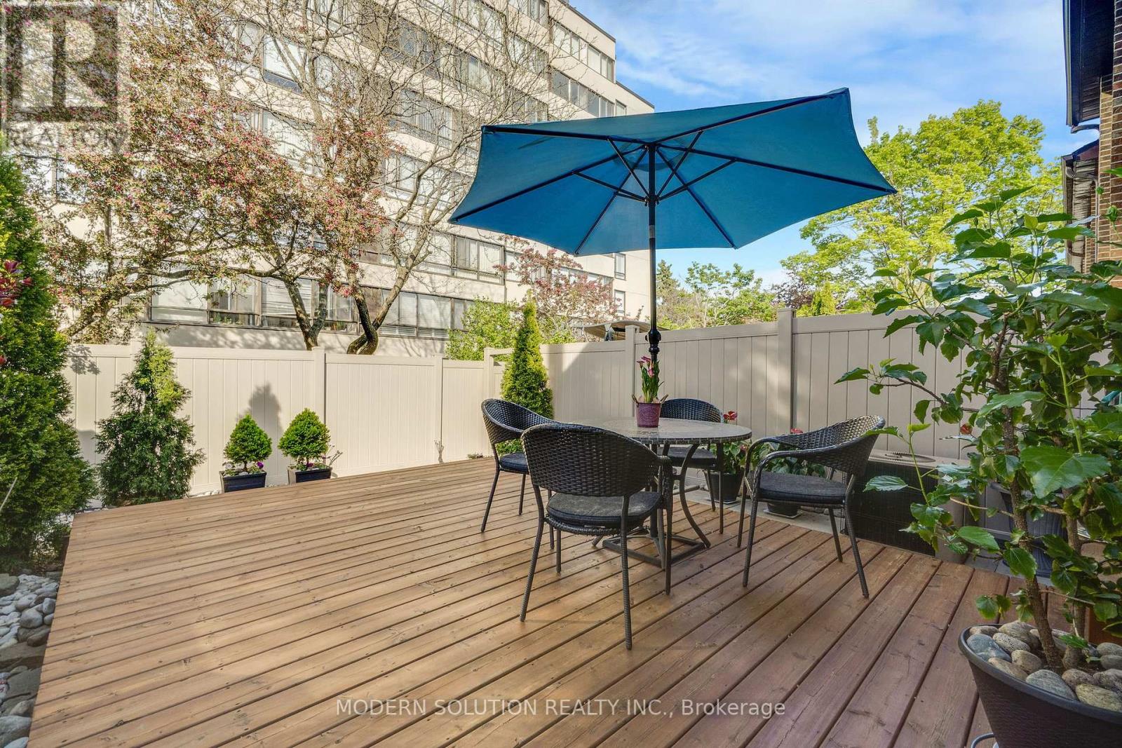 25 - 1021 Cedarglen Gate, Mississauga, Ontario  L5C 3A7 - Photo 37 - W12202221