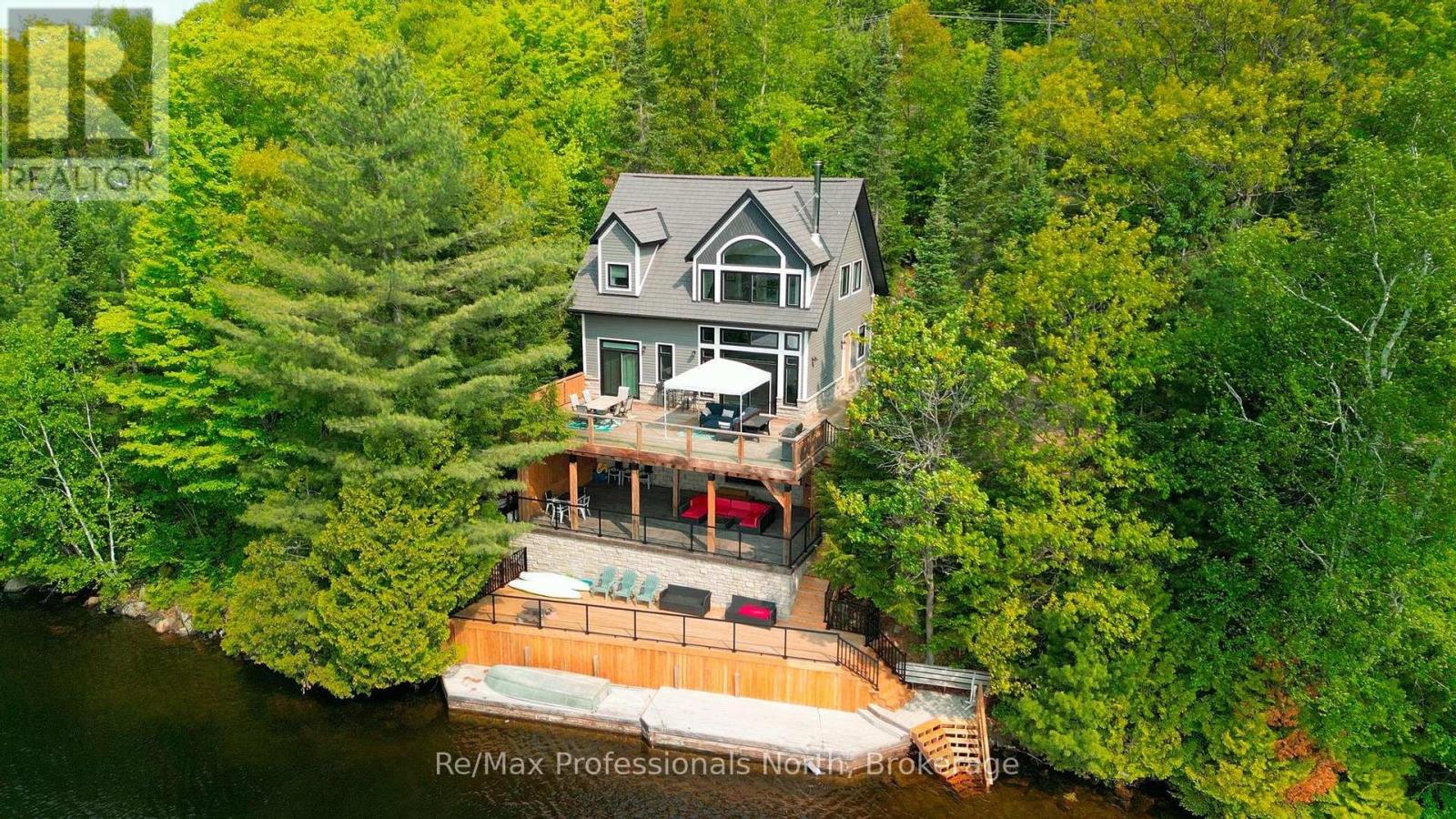 1024 Albert Lane W, Algonquin Highlands, Ontario P0E 1E0 - Photo 3 - X12202285